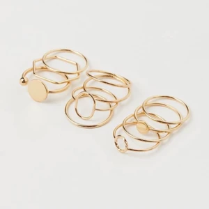 Ringar Från H&M - Helt oöppnad förpackning med ringar. 10-pack. Nypris 89 kr. 