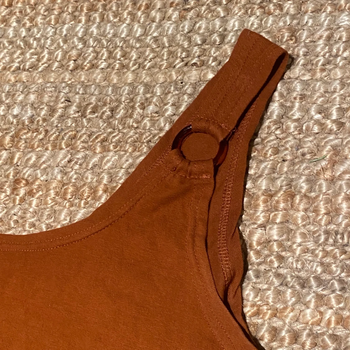 Half shoulder crop top - 90