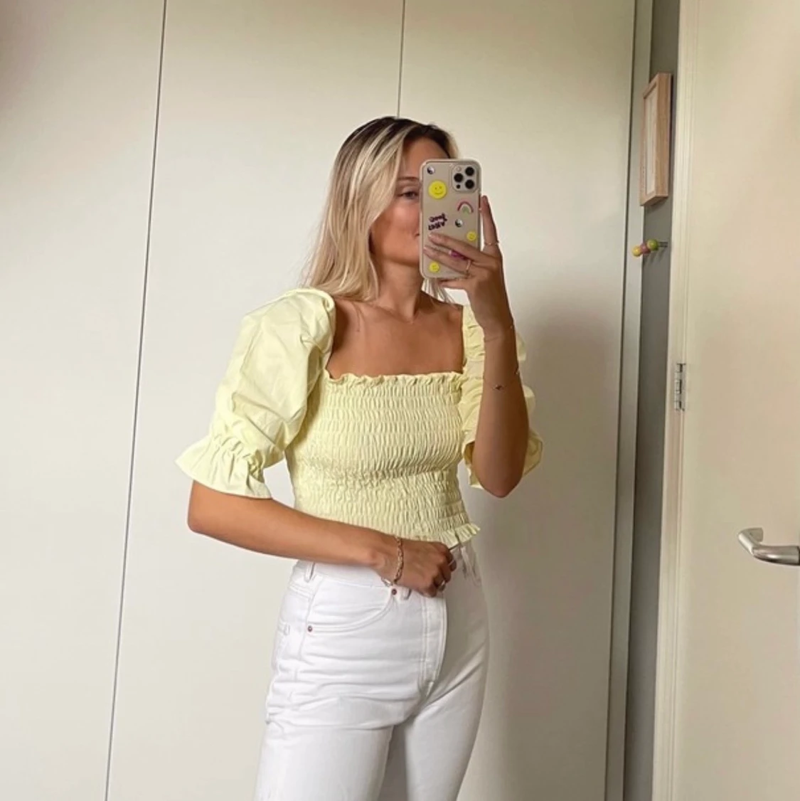 Top with puffy sleeves