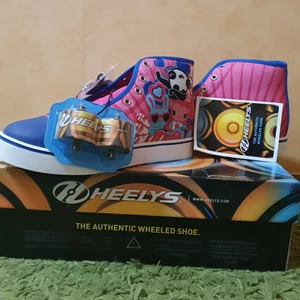 Heelys Rullskor  - Helt oanvända rullskor. Ordinari pris 750