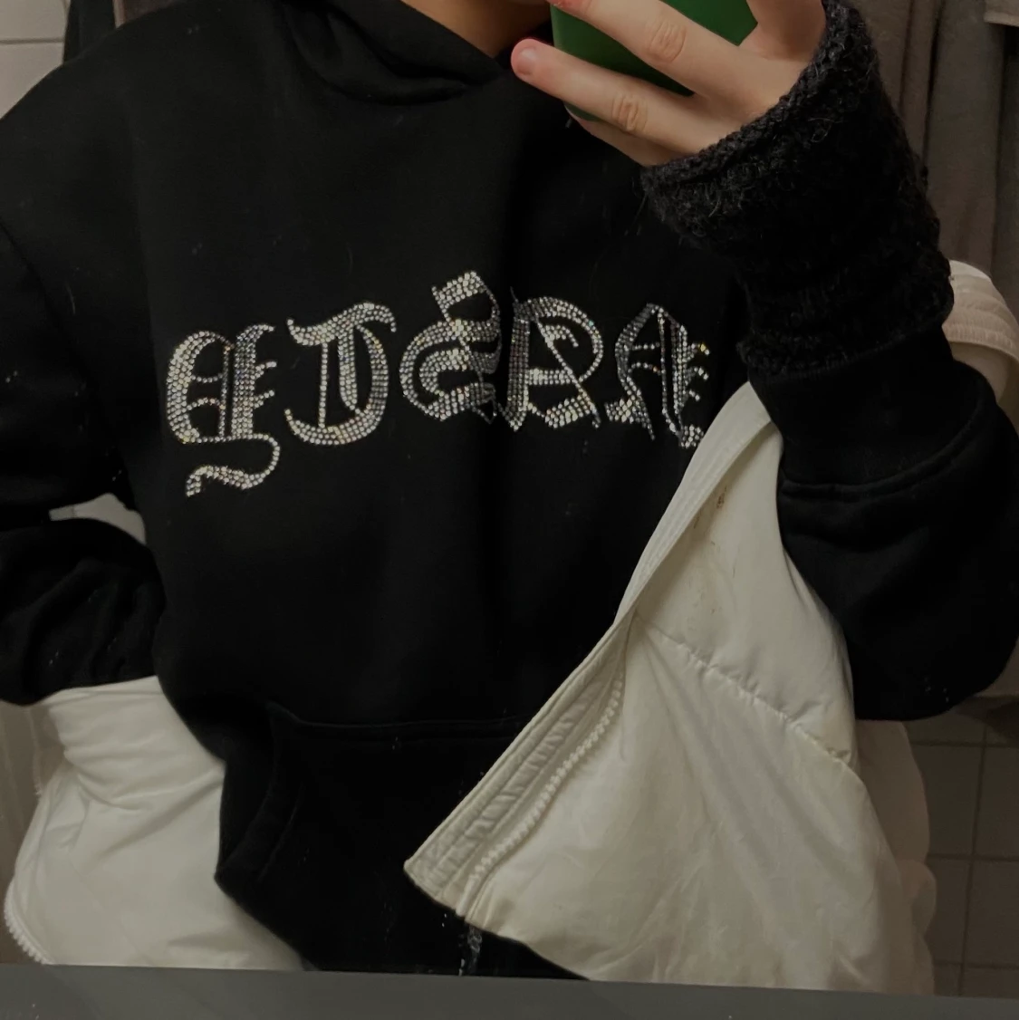 Hoodie med strass - 90