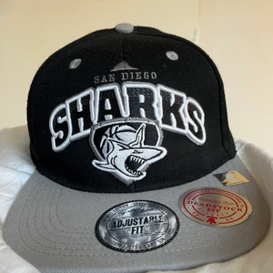 Sharks keps🧢 - Keps köpt för några månader sen men aldrig använt, även justerbar