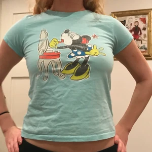 Mimmi pigg t-shirt  - Köpte den second hand skulle gissa på storlek xs sitter som en mag tröja på mig och jag har storlek s/m typ 