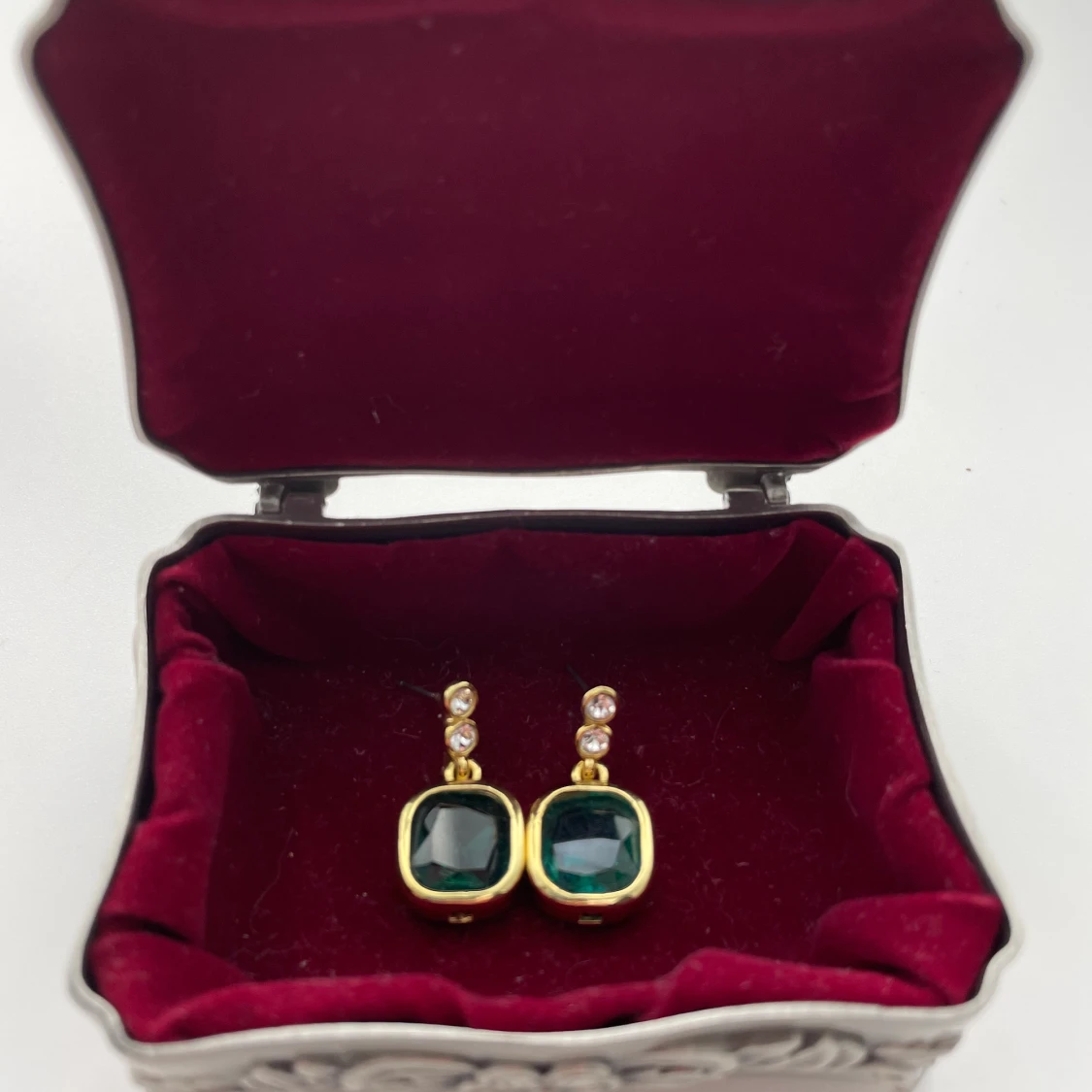 Green earrings  - 90