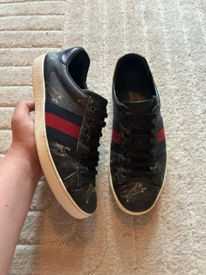 Gucci ace - Fint skick utan skador, uk 8 passar 42.