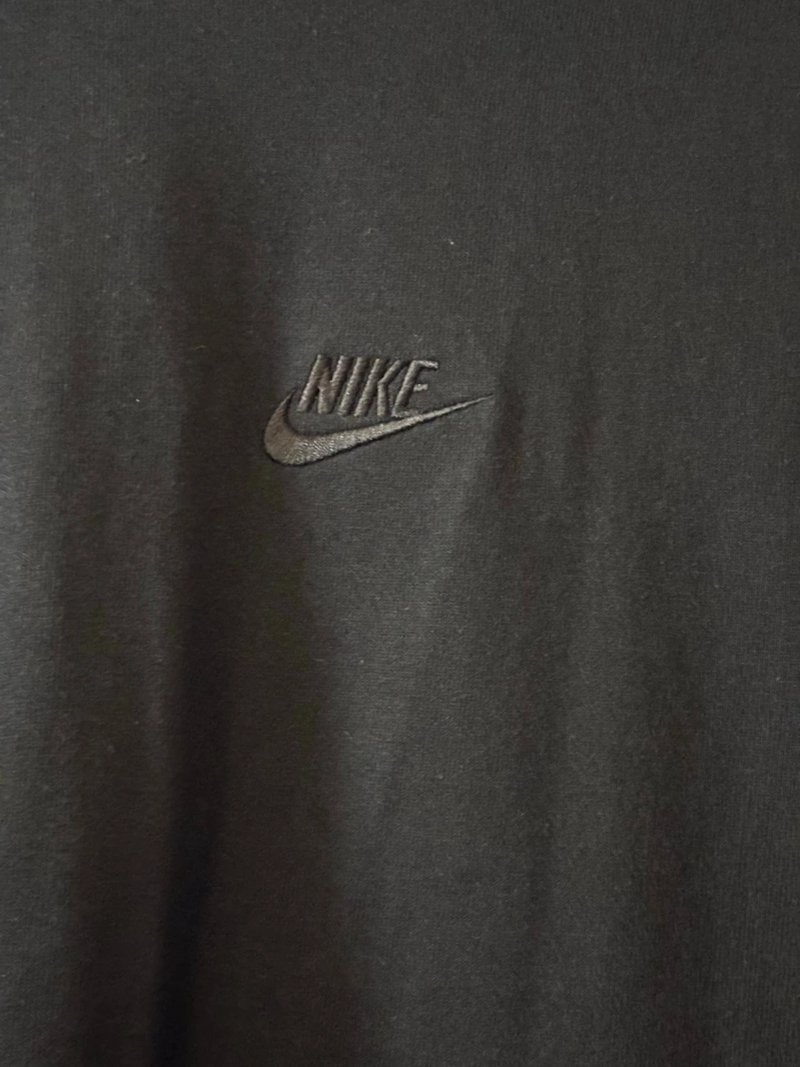 Svart långärmad sweatshirt från Nike - 1