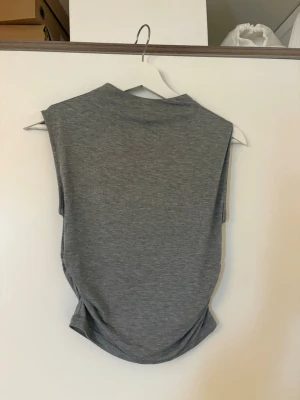 Grå topp - Bra skick!