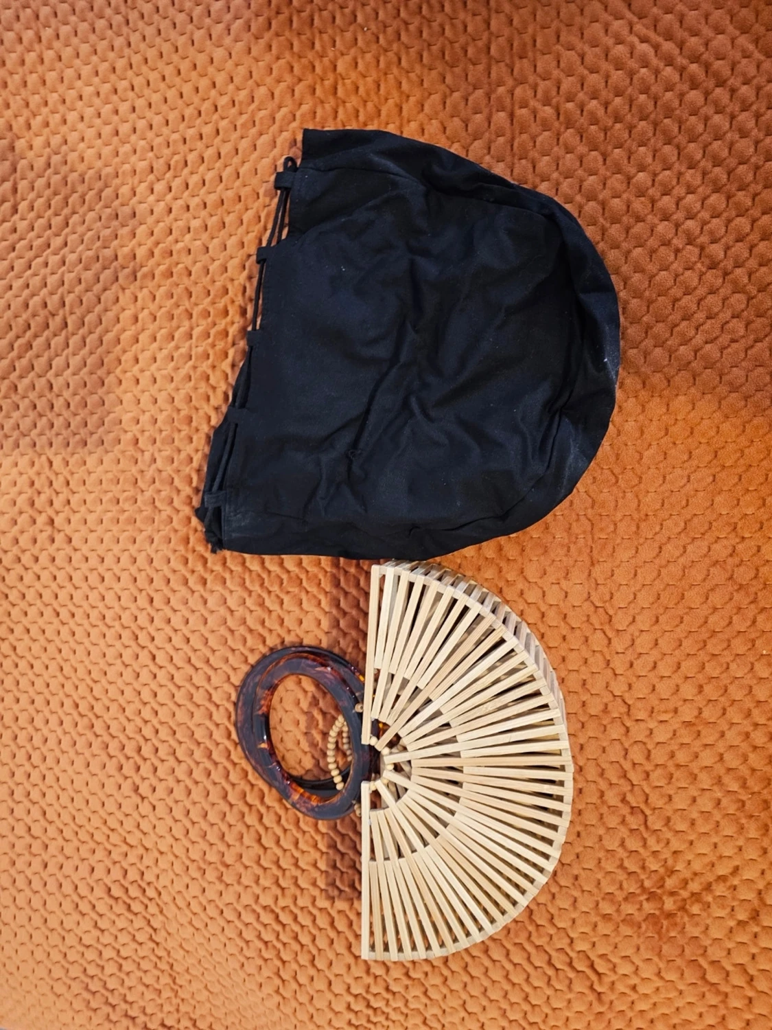 Halvmåneformad bambuväska med ringhandtag - 2