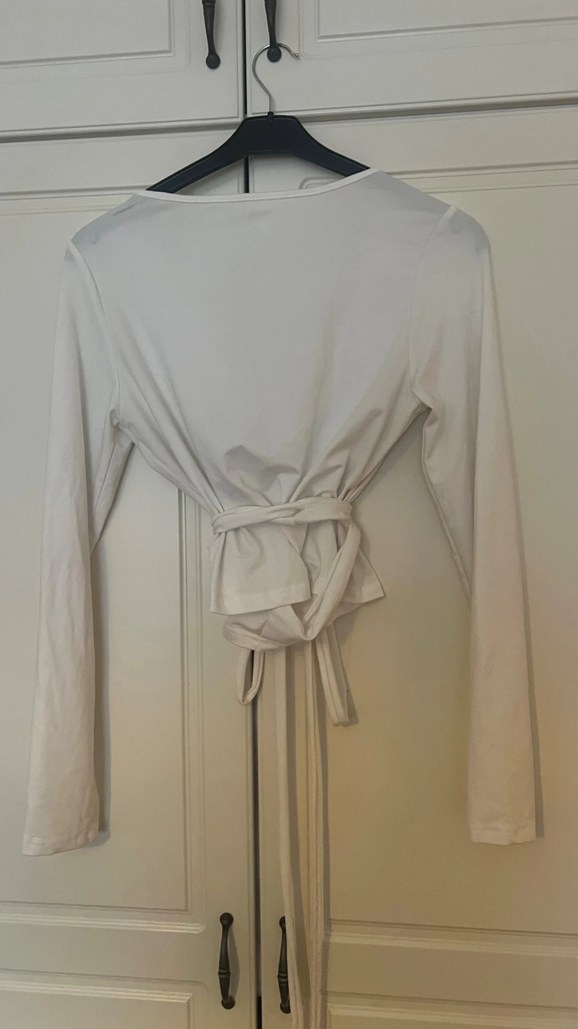 Vit omlott tröja  - 2