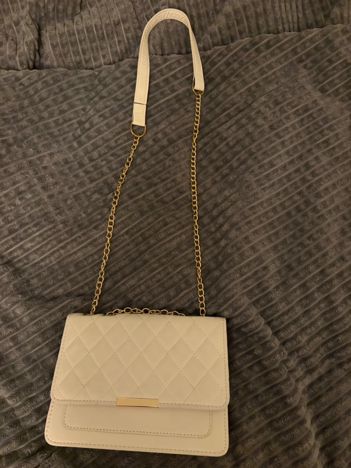 Cremefärgad axelväska  - 2