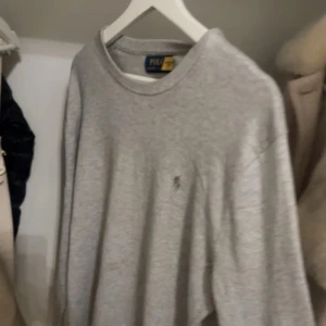 Ralph lauren Tröja - Snygg Ralph lauren tröja passar jättebra till hösten💗 st M men passar S