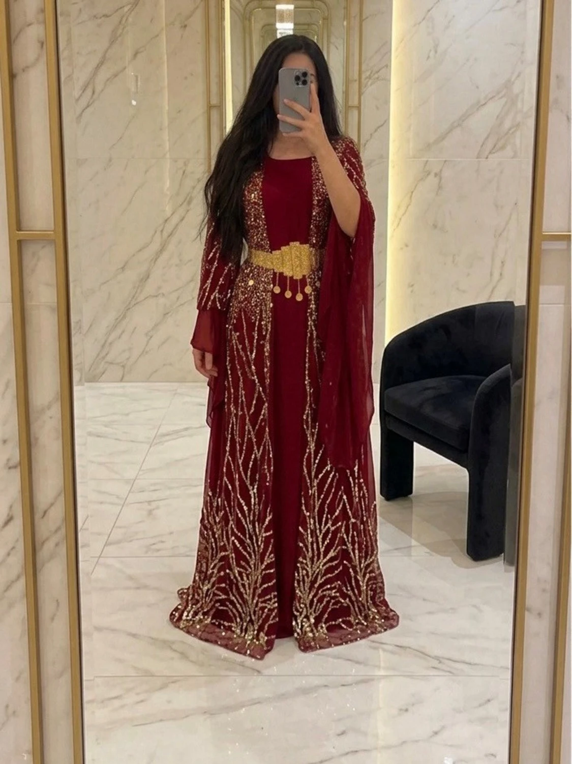 Elegant röd kurdisk klänning till henna - 1