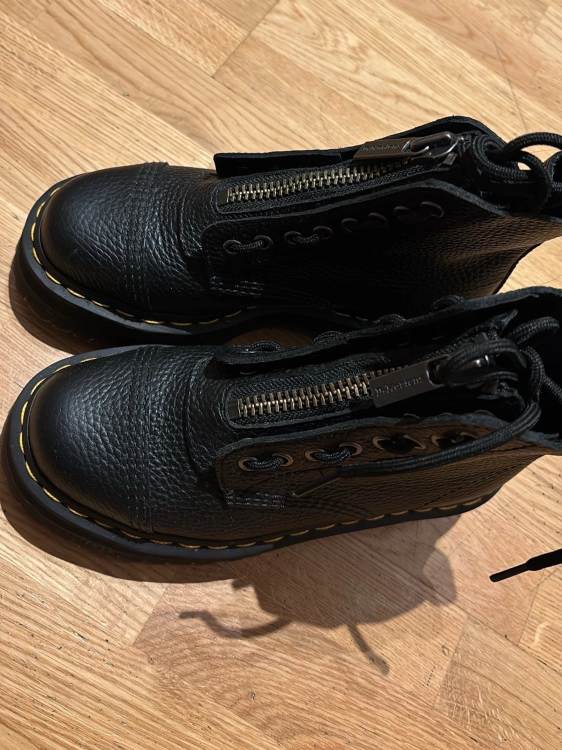 Dr Martens Sinclair nyskick oanvända strl 37 - 2
