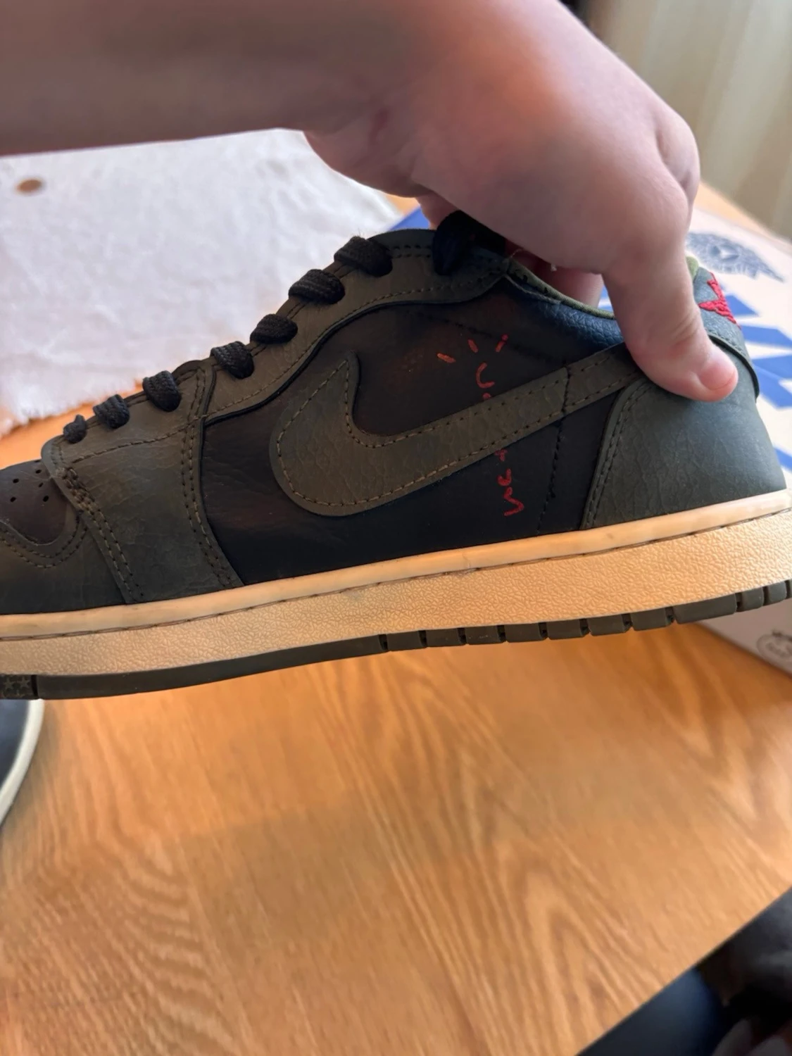 Nike Air Jordan 1 Low Travis Scott - 1