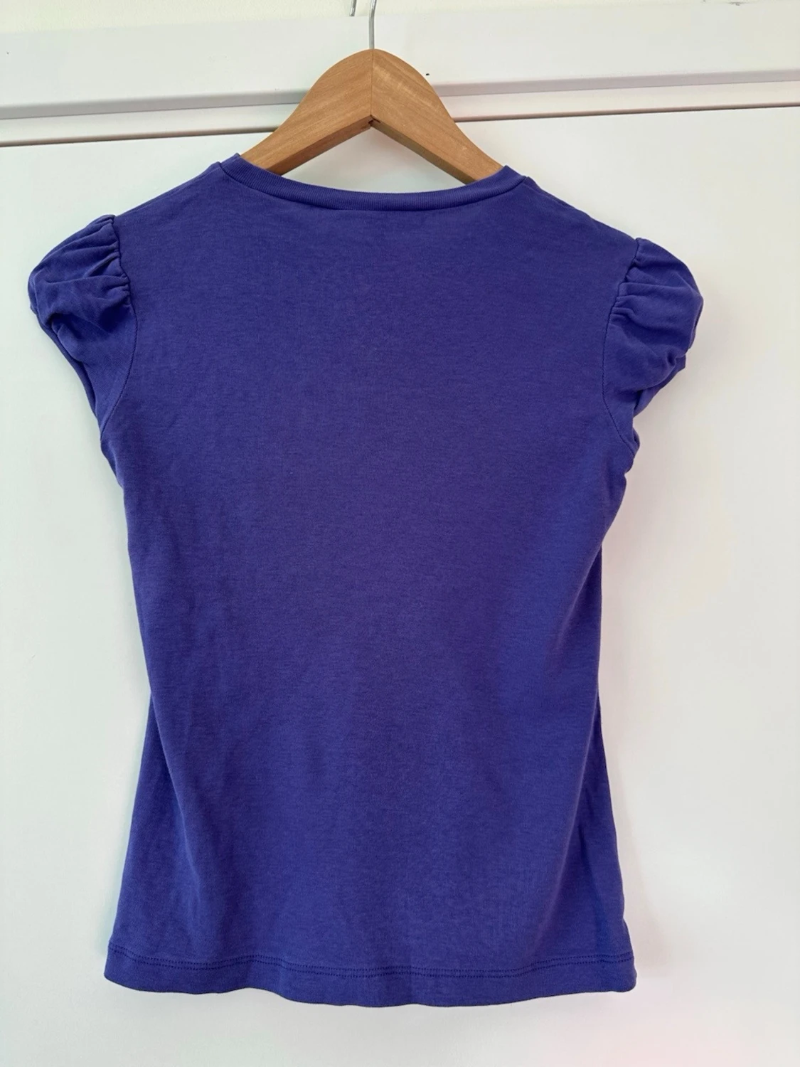 Lila topp med puffärmar - French Connection - storlek S - 1