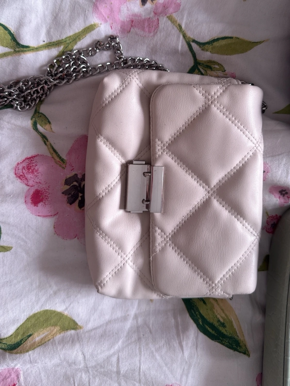 Olika handväskor (150kr för alla, priser separat står i beskrivningen) - 1