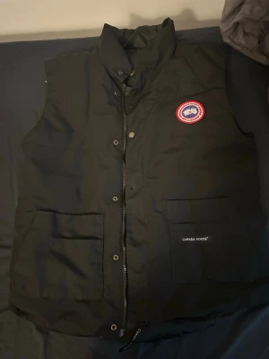 Svart från Canada Goose - Canada goose väst.