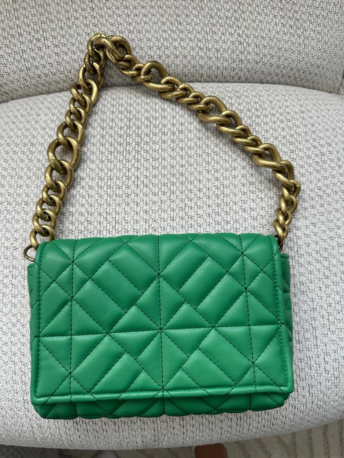 Grön quiltad handväska från Zara