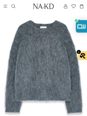Stickad tröja i Alpacamix från NA-KD - Fin stickad tröja i Alpaca blend från NA-KD i storlek S. Oanvänd med prislapp kvar och köptes för 799kr! 