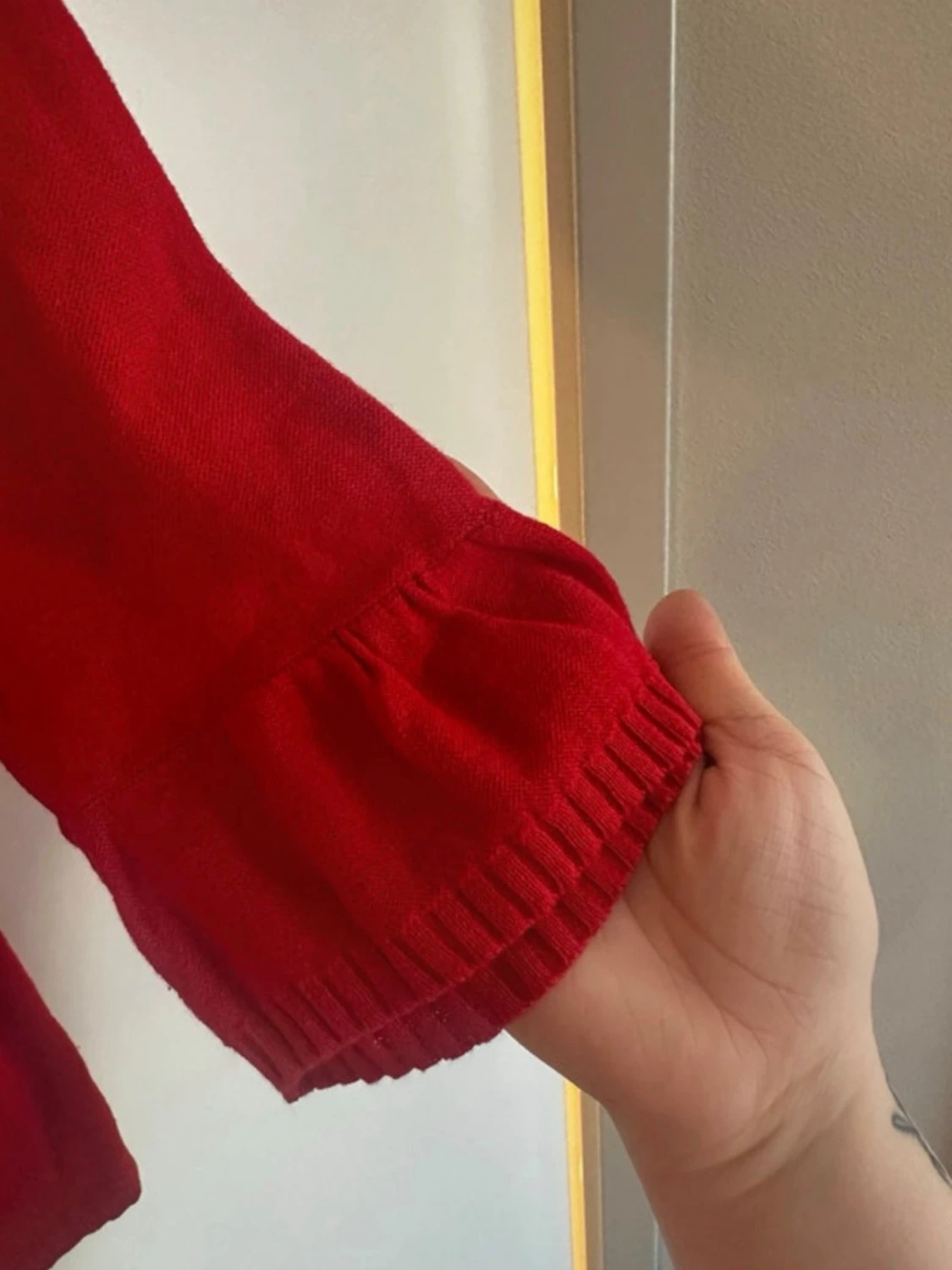 Röd kofta med knappar från Petit - 2