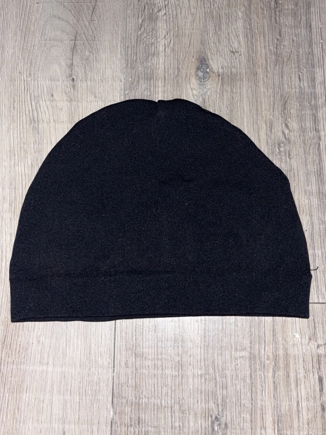 Svart syna world skull cap med vit logo - 1