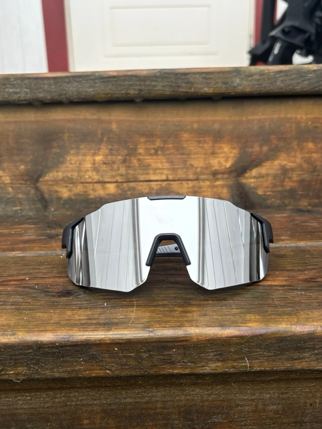 Silver spegelglas Sportsolglasögon med svart ram