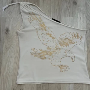 y2k off shoulder top - Super cute vintage off shoulder top 💘 No size tag, fits S-M. Stretchy material.