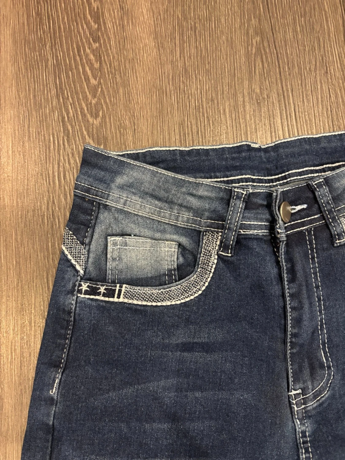 Blå bootcut jeans med stjärndetaljer - 3