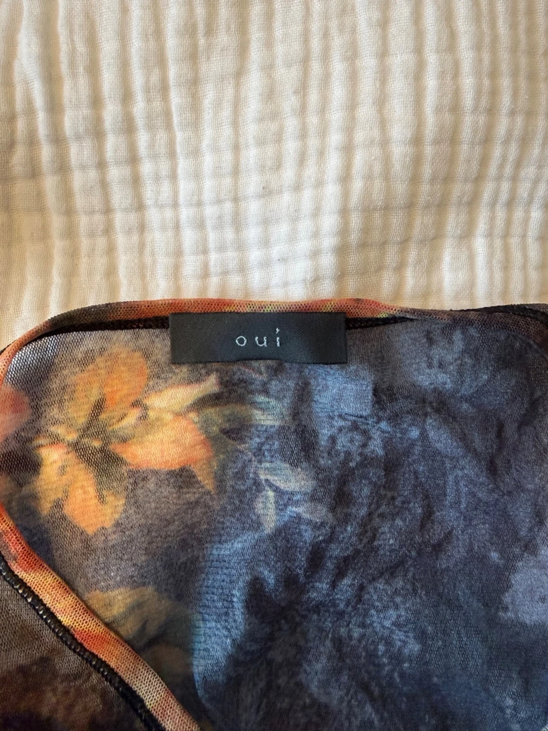 Blommig mesh topp från Oui - 1