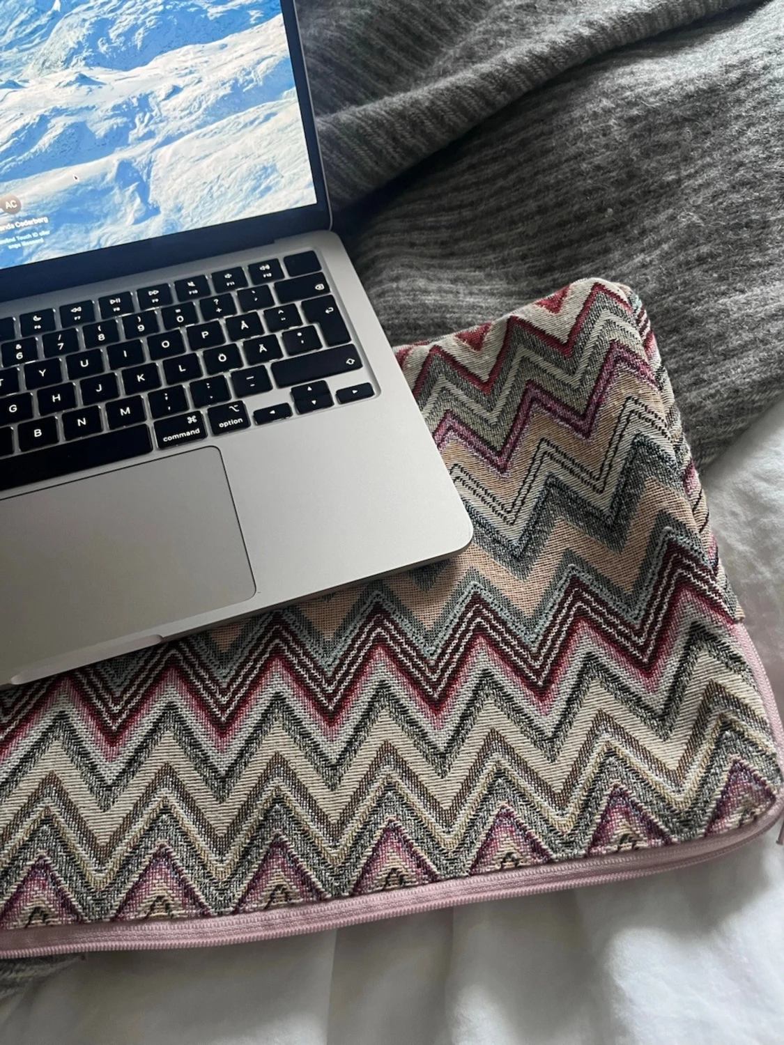 Flora - SecondCazy UF - 1