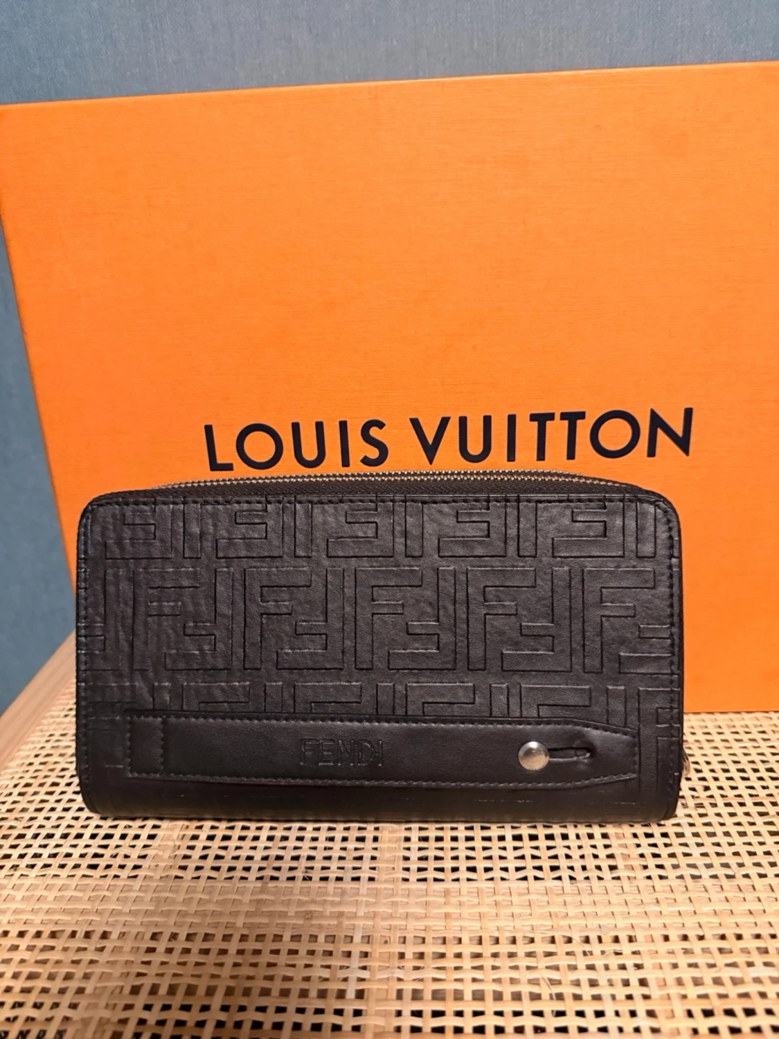 Svart plånbok från Fendi med mönster - 1