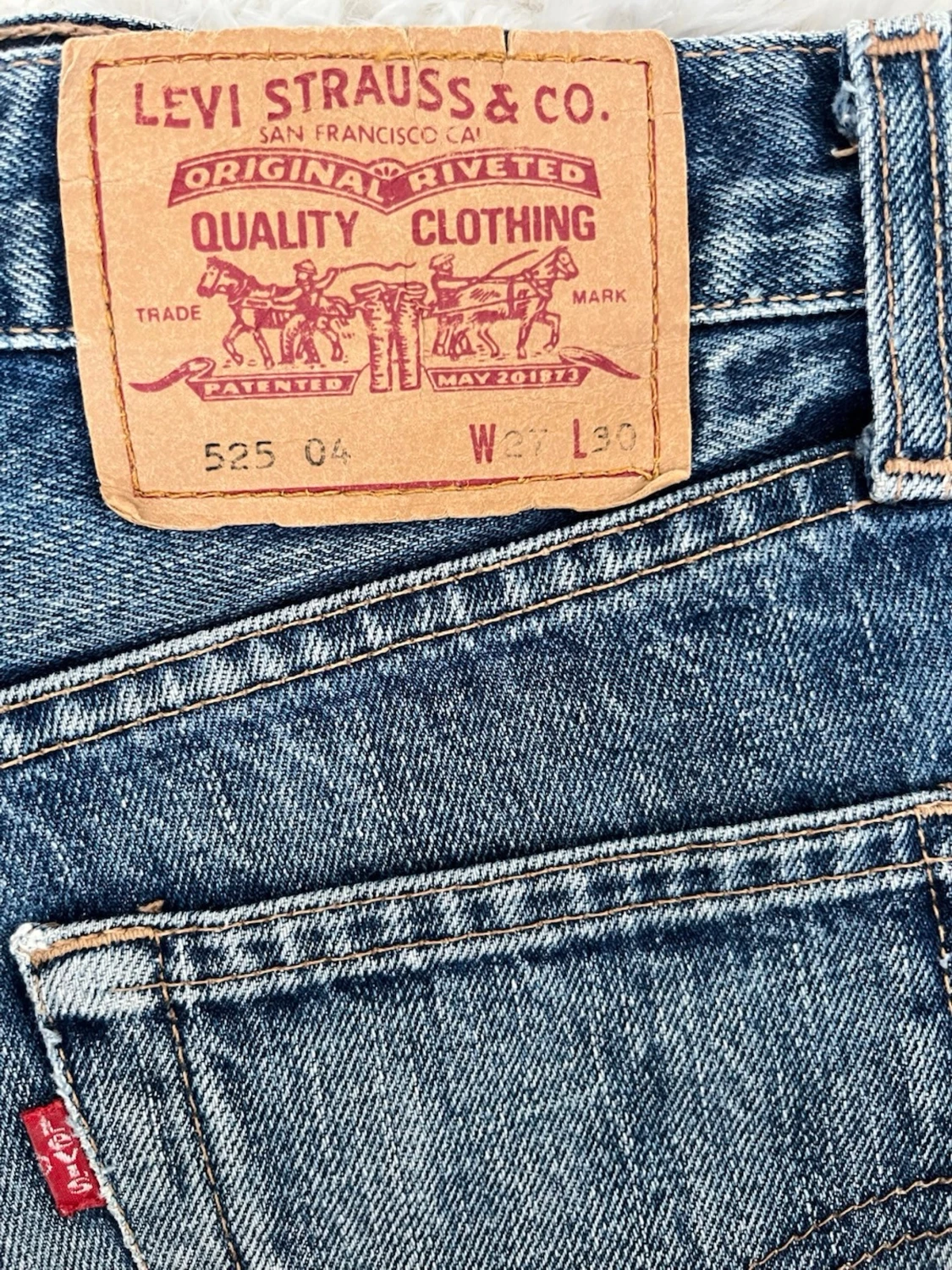 Levi's blå jeansshorts med rå kant - 1