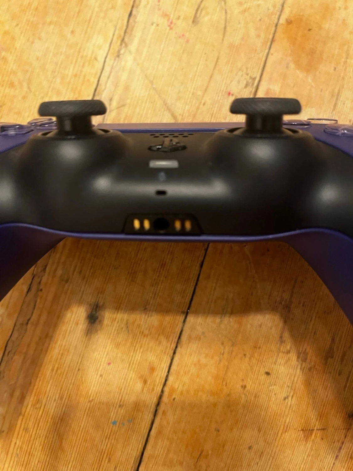 Lila PS5 handkontroll - 5