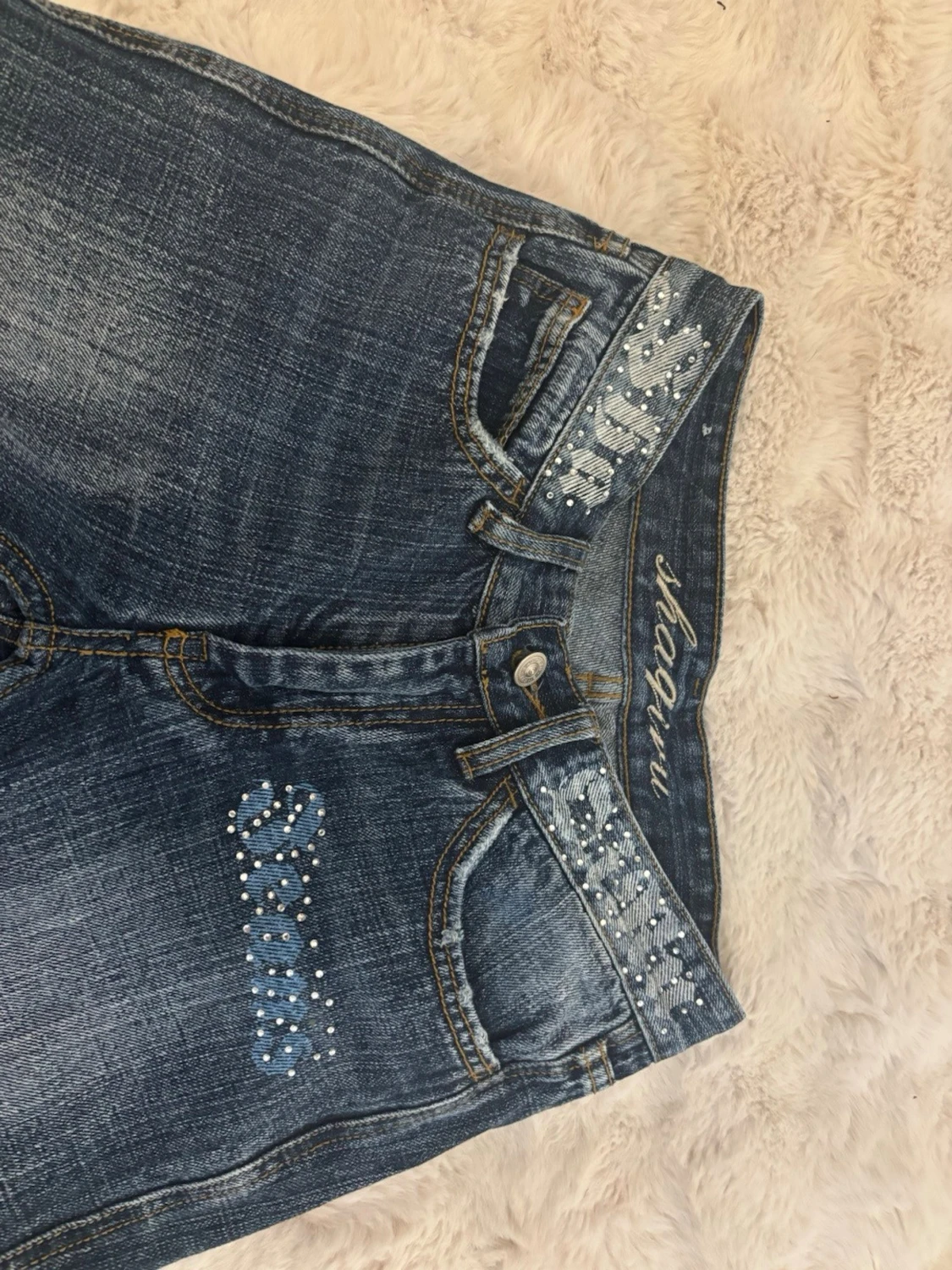 Lågmidjade utsvängda jeans Shaqiru - 2