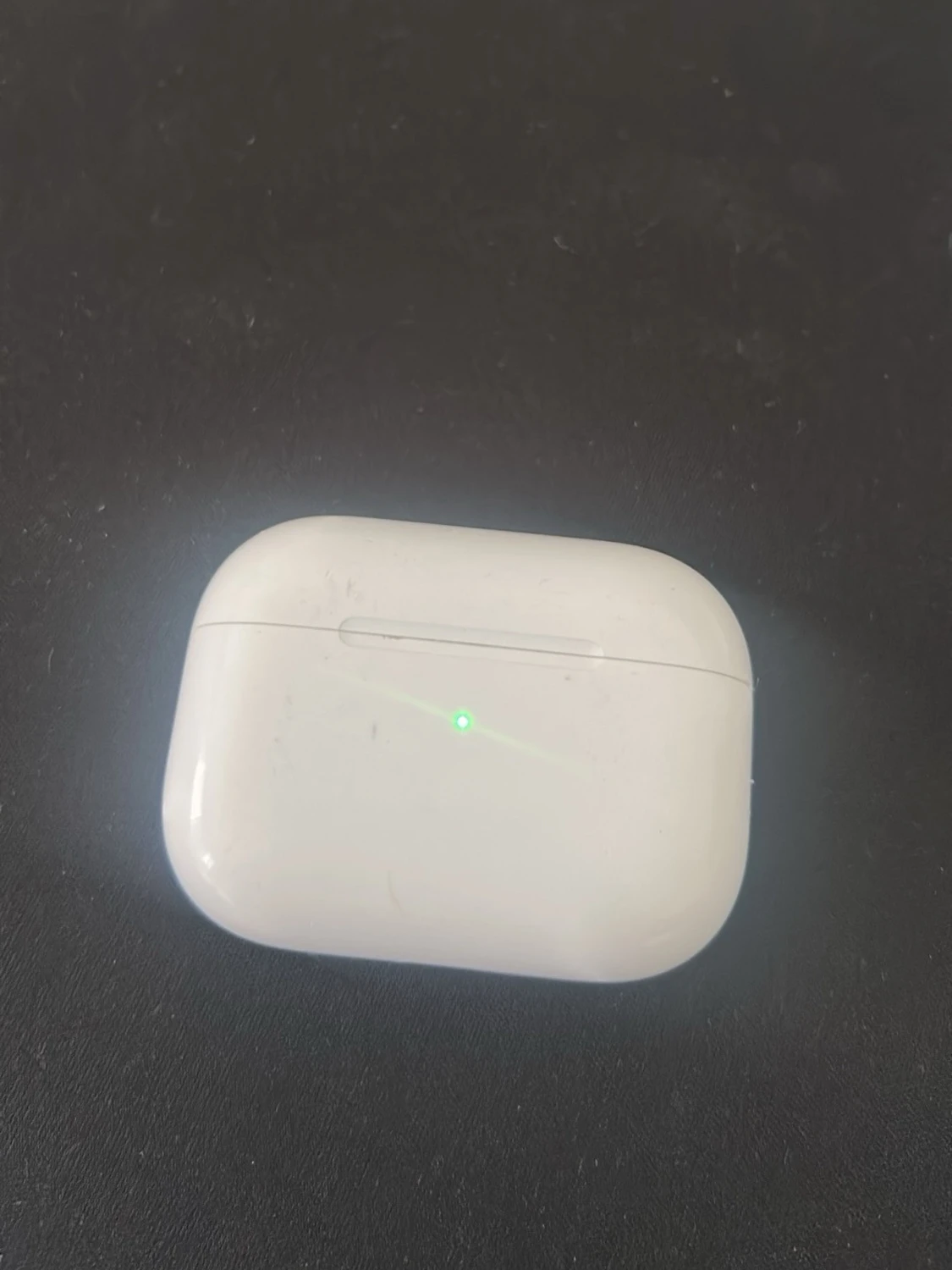 Apple AirPods Pro med laddningsetui - 1