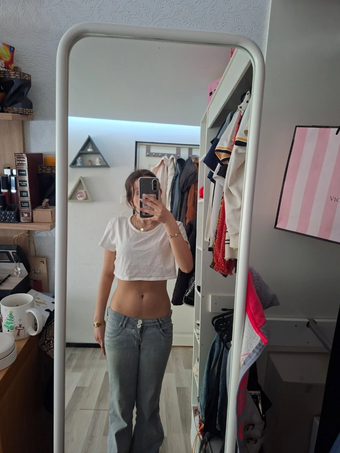 Vit croppad t-shirt med kort ärm - 2