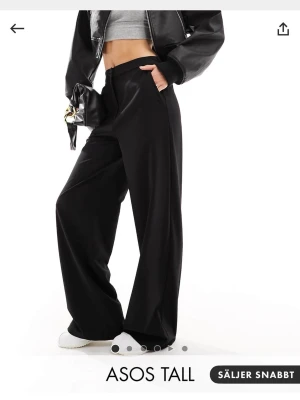  kostymbyxor - ASOS tall kostymbyxor storlek 40. Loose fit