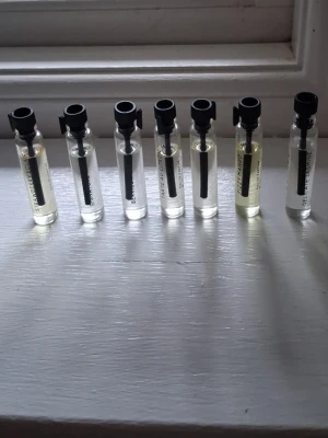 Essnce 7 st tester  - Strawberry eclair, Berries and cream, Fizzy mango, Delicate jasmine, Signature vang, Tarte au citron och Cherrylicious