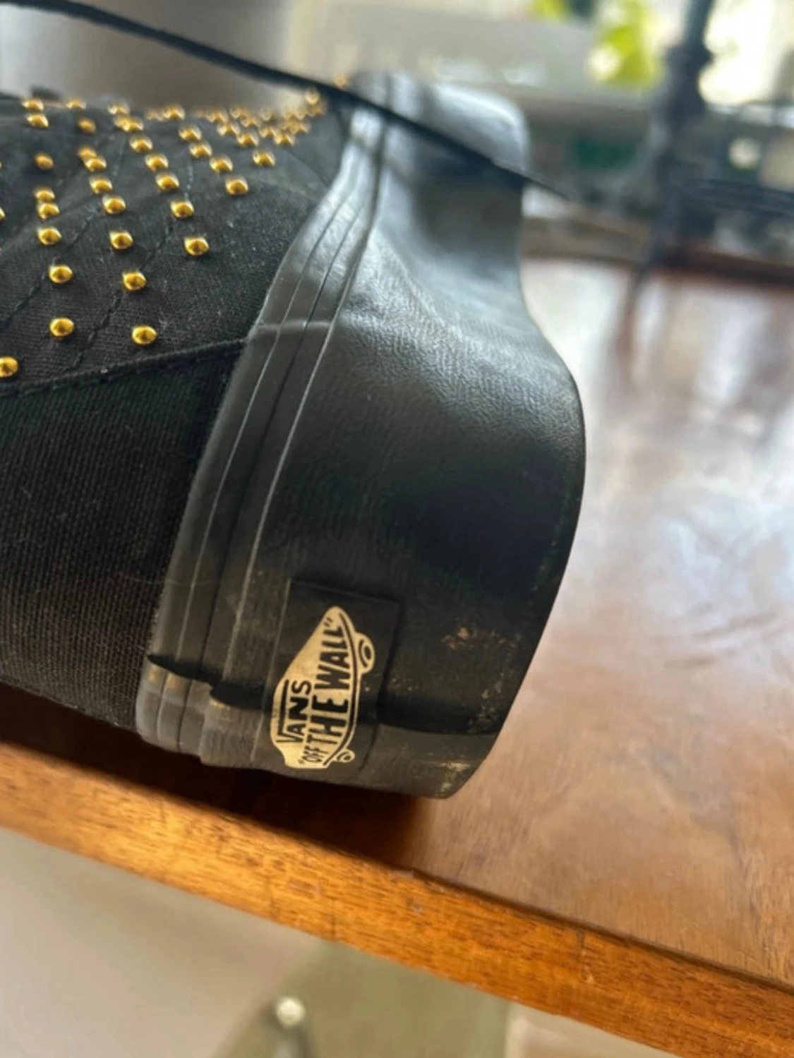 Svarta Vans Sk8-Hi med nitar - 5