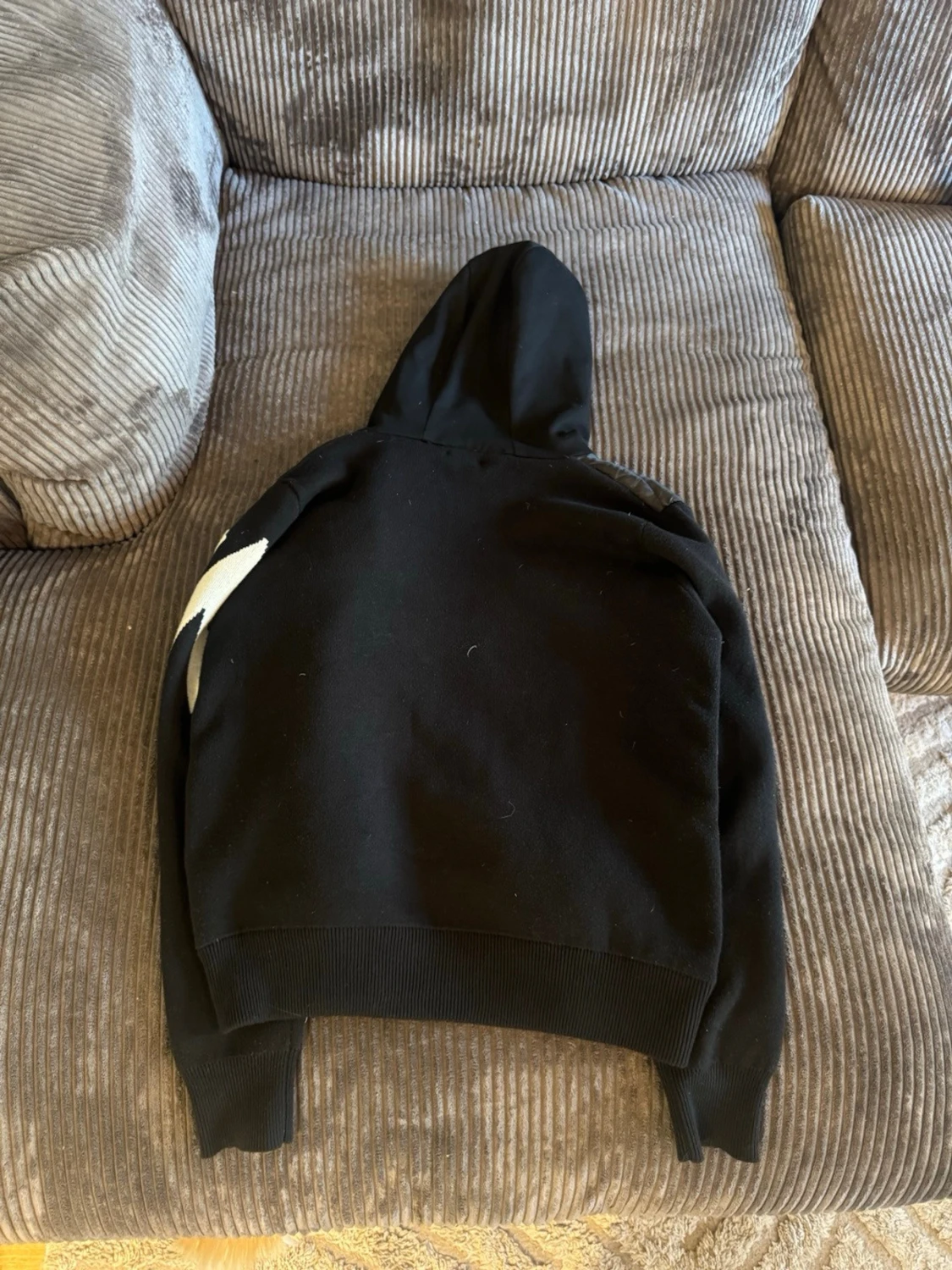 Svart pufferjacka  - 1