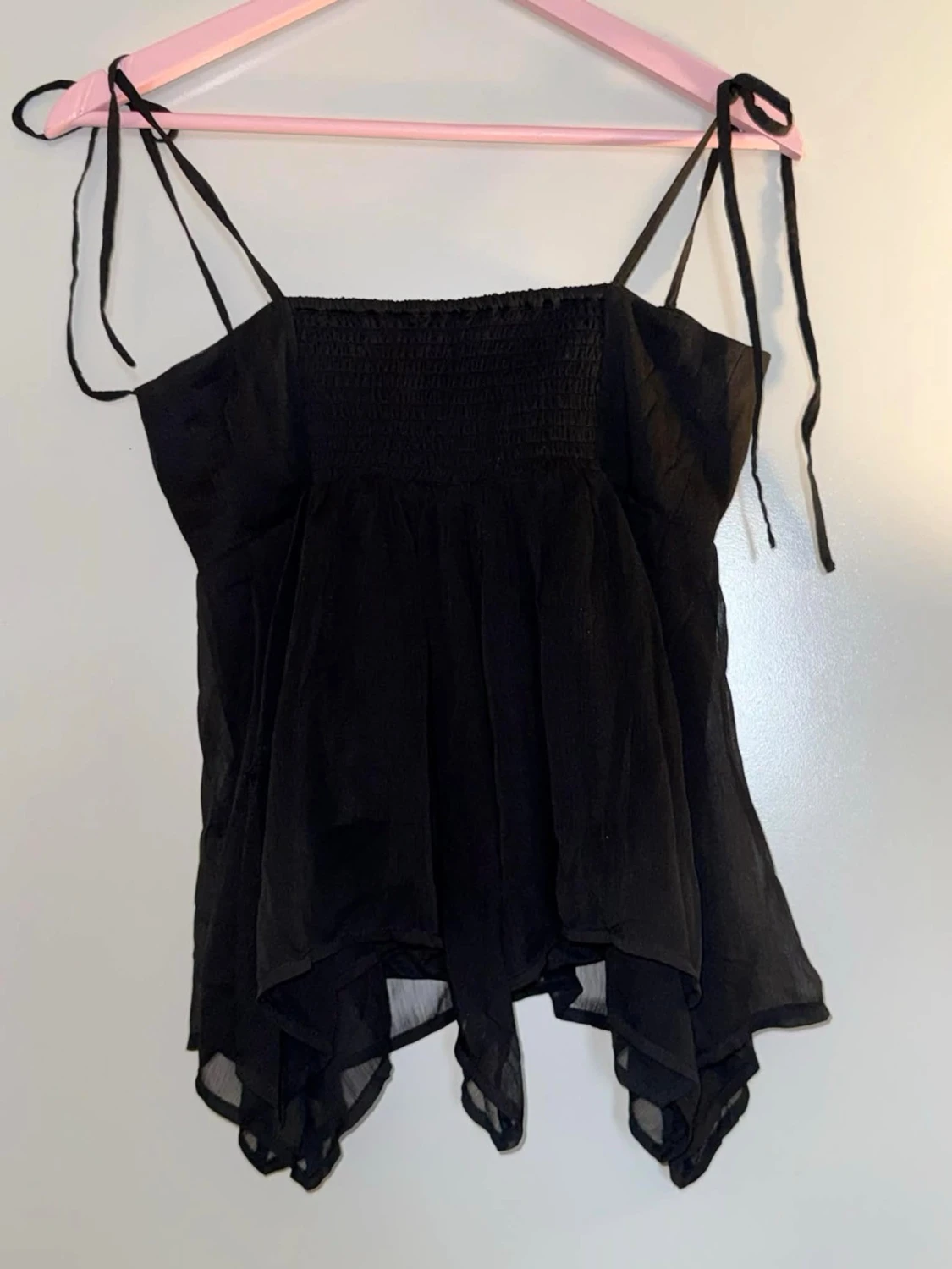 Svart omlott linnetopp med knytband - 2