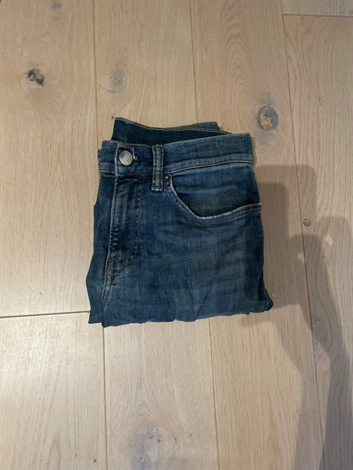 Blå slim fit jeans - 2
