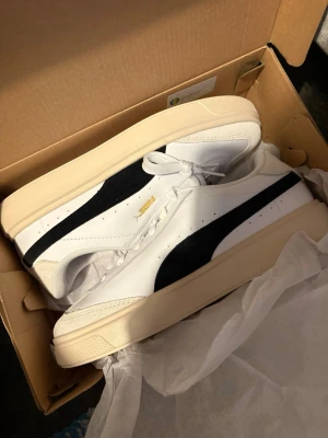 Puma skor  - Helt nya i originalkartong 