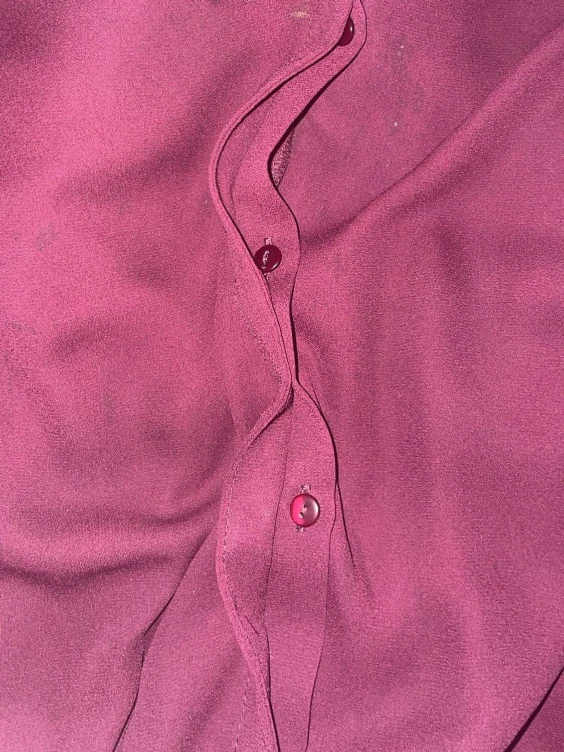 Vinröd blus från VILA - 2