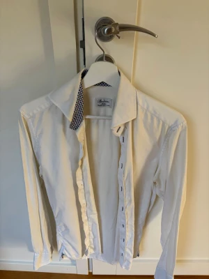 Stenströms skjorta  - Snygg skjorta från Stenströms Hör av er vid fler frågor!