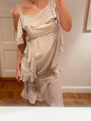 Lång klänning - Säljer denna super fina långklänning💖💖💖🫶🏼☀️