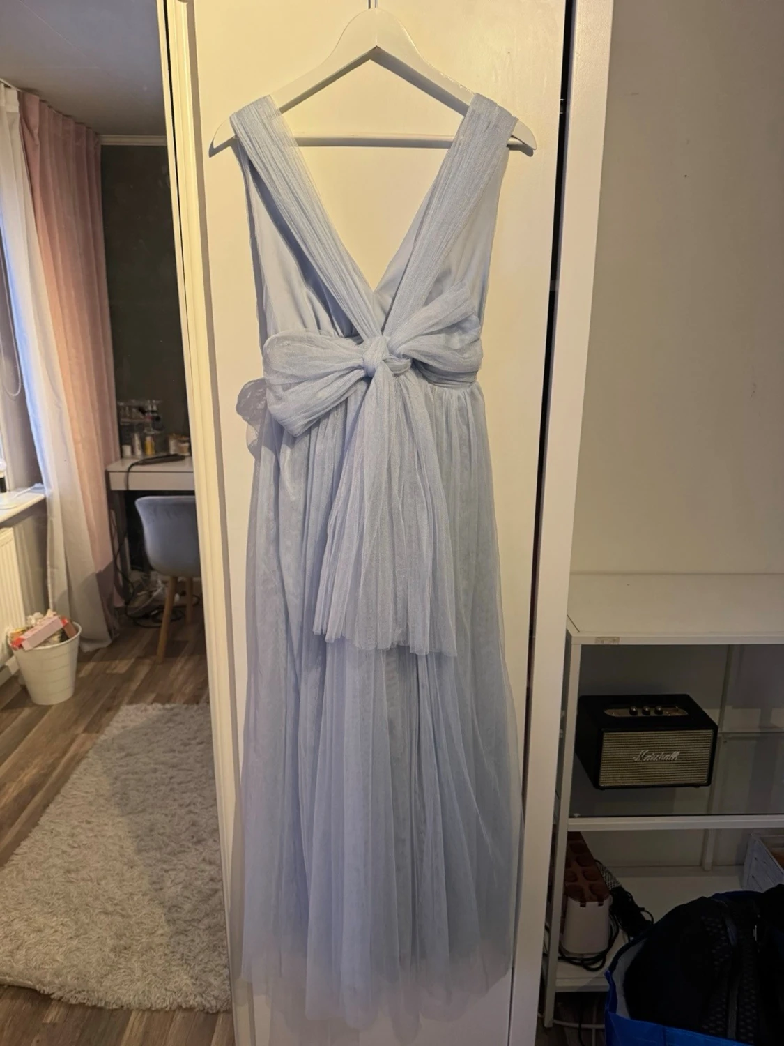 Ljusblå balklänning med omlott - 1