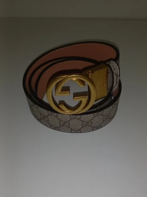 GG bälte  - En helt ny bälte och har inte använt den 💯 den har jätte bra kvalitet✅️.