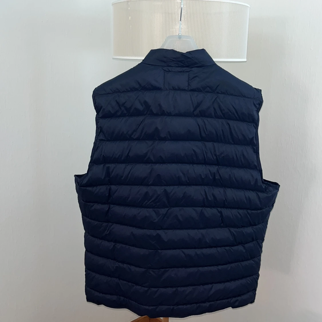 Mörkblå dunväst från Bläck XL - 1