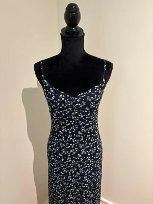 långklänning - Använd en gång.